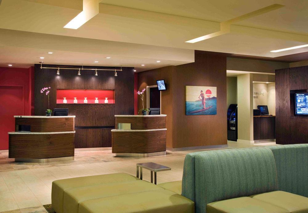 Courtyard By Marriott Maui Kahului Airport Hotell Exteriör bild