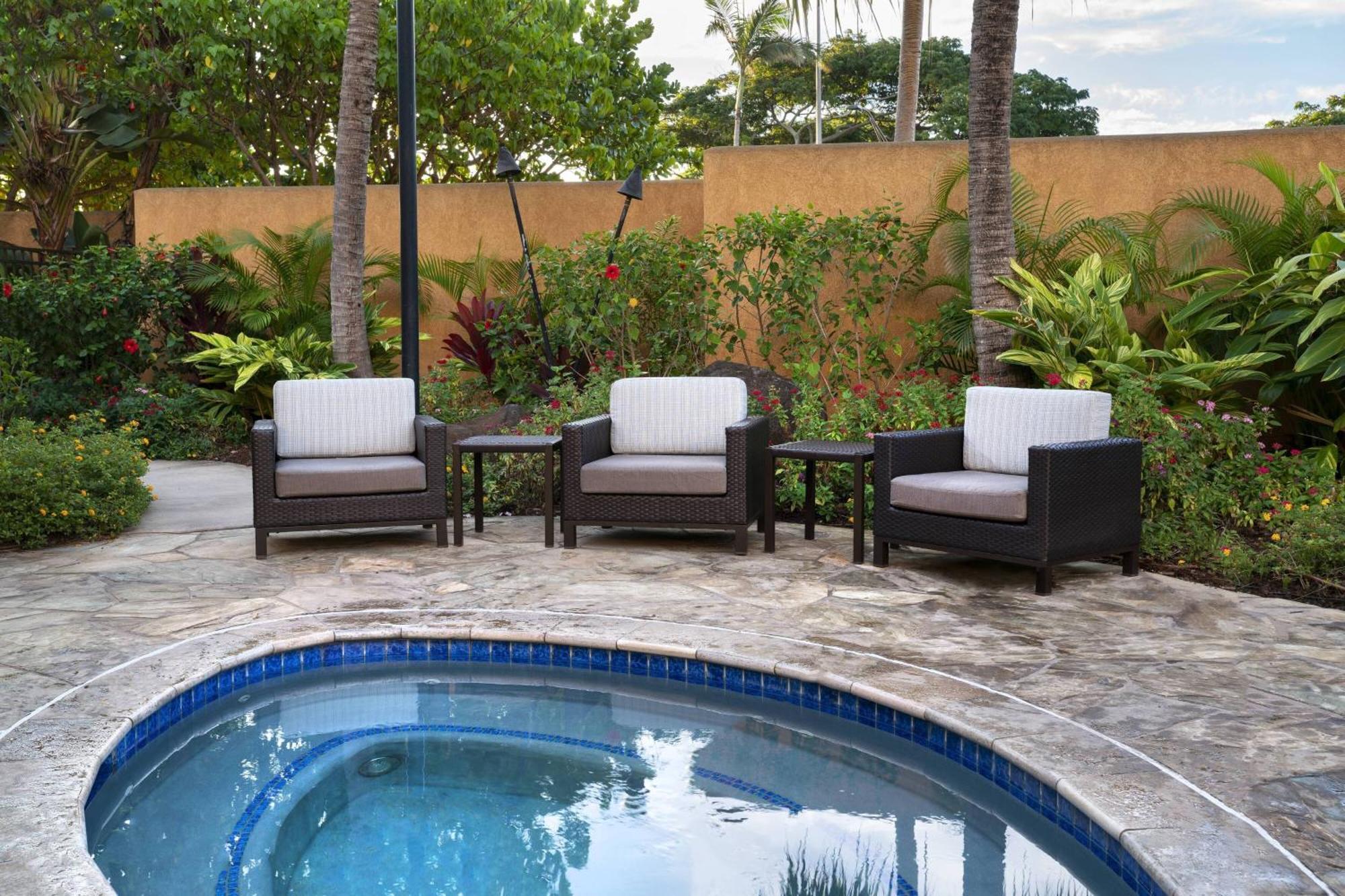 Courtyard By Marriott Maui Kahului Airport Hotell Exteriör bild