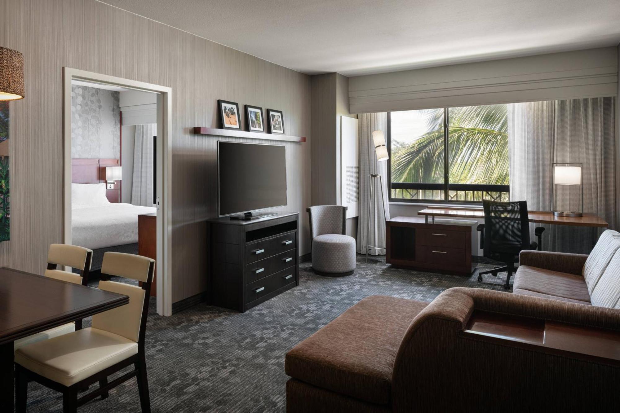 Courtyard By Marriott Maui Kahului Airport Hotell Exteriör bild