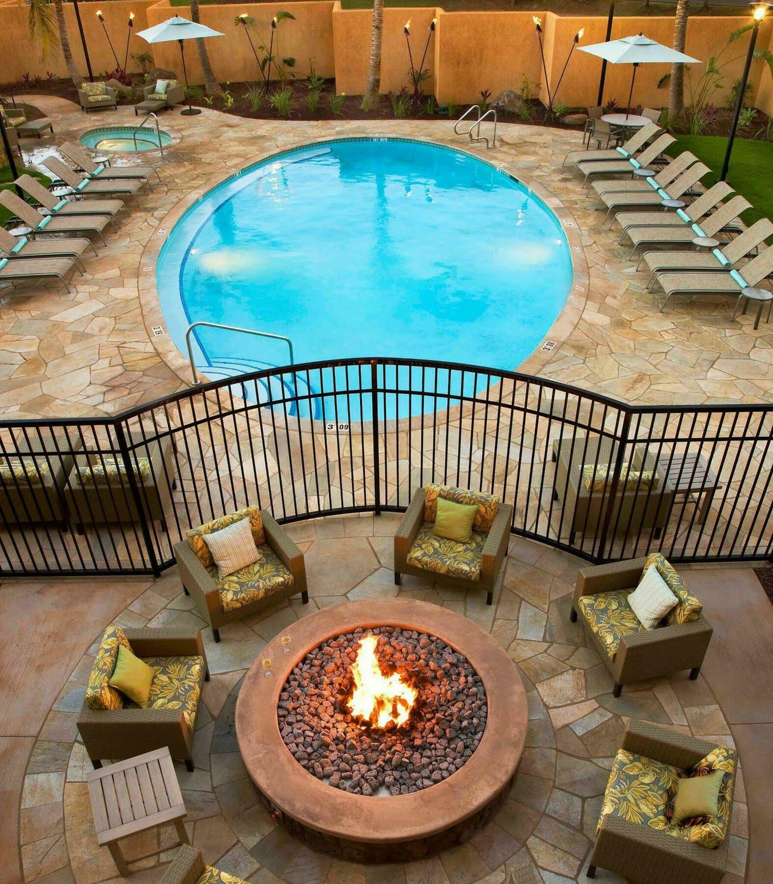 Courtyard By Marriott Maui Kahului Airport Hotell Exteriör bild